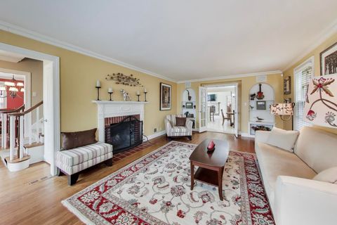 Tiny photo for 881 Harvard Court, Highland Park, IL 60035 (MLS # 12580141)