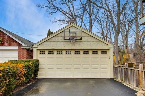 Tiny photo for 881 Harvard Court, Highland Park, IL 60035 (MLS # 12580141)