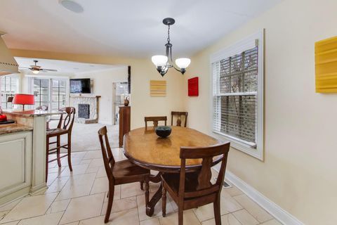 Tiny photo for 881 Harvard Court, Highland Park, IL 60035 (MLS # 12580141)