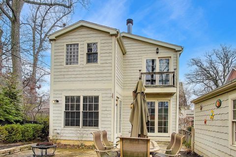 Tiny photo for 881 Harvard Court, Highland Park, IL 60035 (MLS # 12580141)