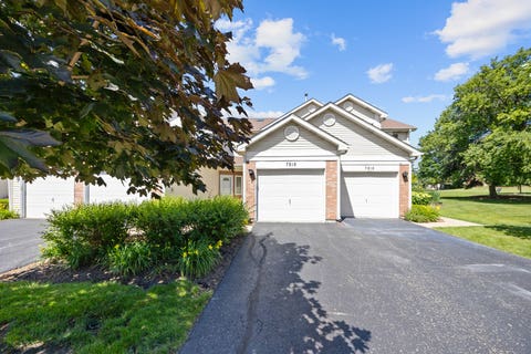 Photo of 7818 Darien Lake Drive, Darien, IL 60561 (MLS # 12697277)