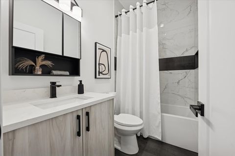 Tiny photo for 3621 N Richmond Street, Chicago, IL 60618 (MLS # 12487176)