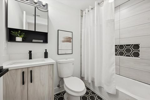 Tiny photo for 3621 N Richmond Street, Chicago, IL 60618 (MLS # 12487176)