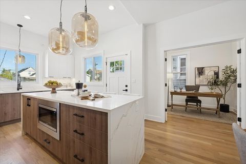 Tiny photo for 3621 N Richmond Street, Chicago, IL 60618 (MLS # 12487176)