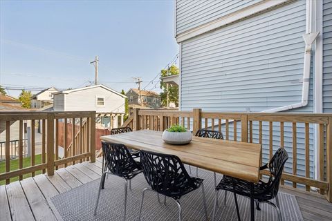 Tiny photo for 3621 N Richmond Street, Chicago, IL 60618 (MLS # 12487176)