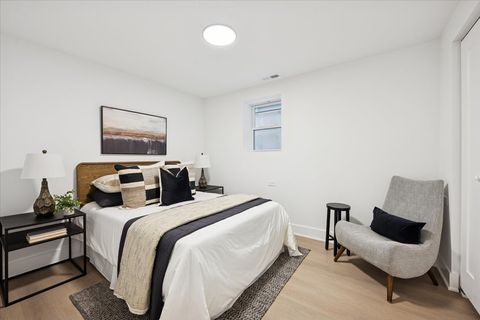 Tiny photo for 3621 N Richmond Street, Chicago, IL 60618 (MLS # 12487176)