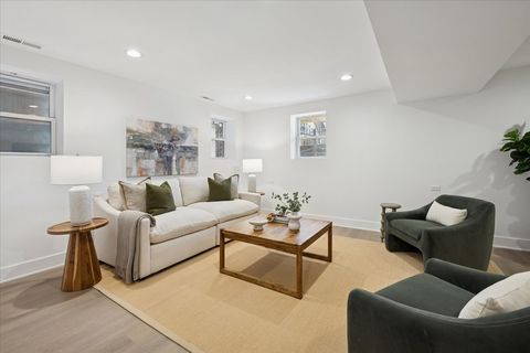 Tiny photo for 3621 N Richmond Street, Chicago, IL 60618 (MLS # 12487176)