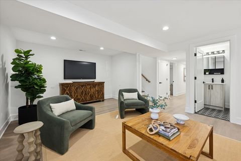 Tiny photo for 3621 N Richmond Street, Chicago, IL 60618 (MLS # 12487176)