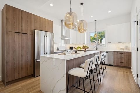 Tiny photo for 3621 N Richmond Street, Chicago, IL 60618 (MLS # 12487176)