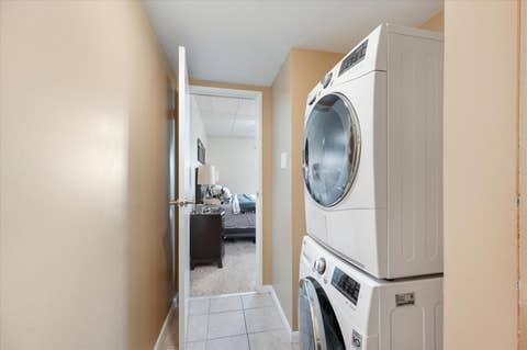 Tiny photo for 505 Redondo Drive #504, Downers Grove, IL 60516 (MLS # 12737320)