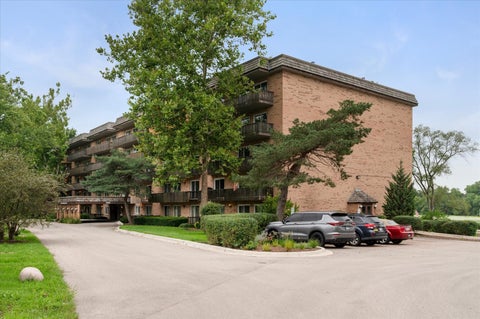 Tiny photo for 505 Redondo Drive #504, Downers Grove, IL 60516 (MLS # 12737320)