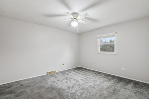 Tiny photo for 3821 Cheyenne Road, Gurnee, IL 60031 (MLS # 12569880)