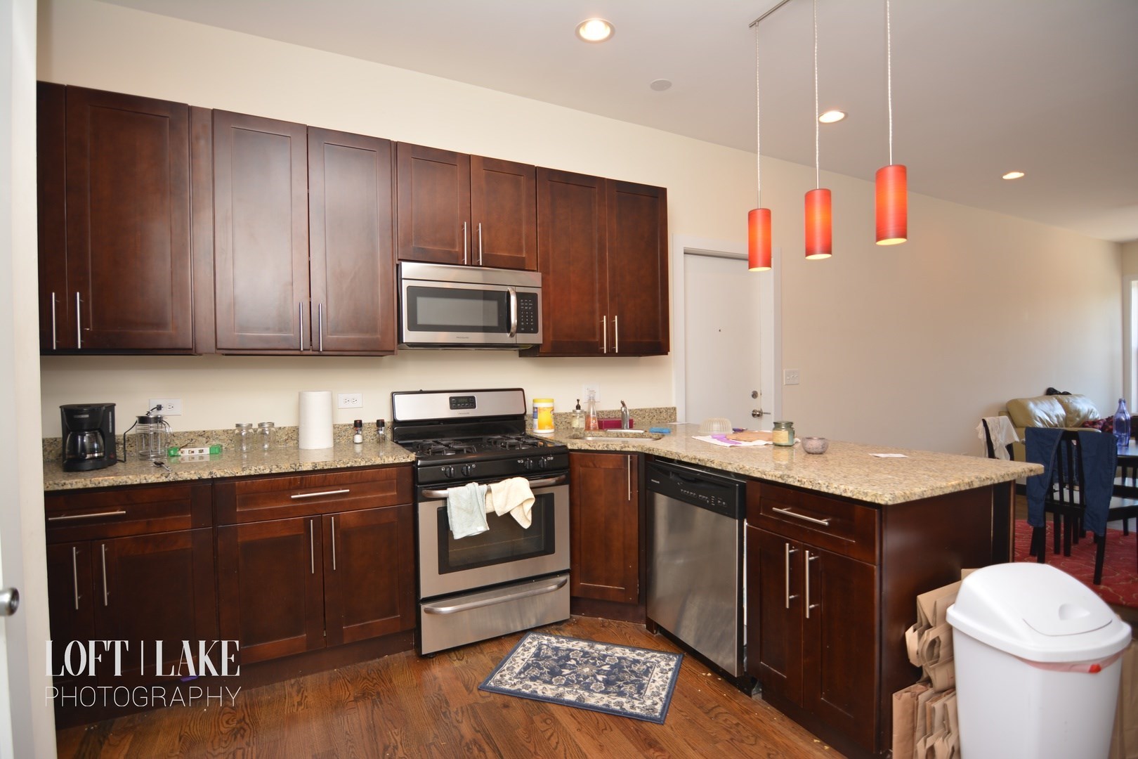 1032 N Ashland Avenue 2F
