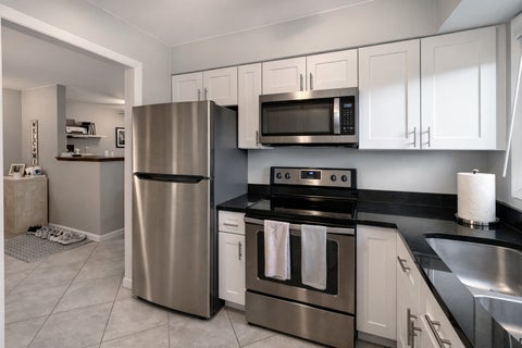 Tiny photo for 311 N CARTER Street #102, Palatine, IL 60067 (MLS # 12641585)