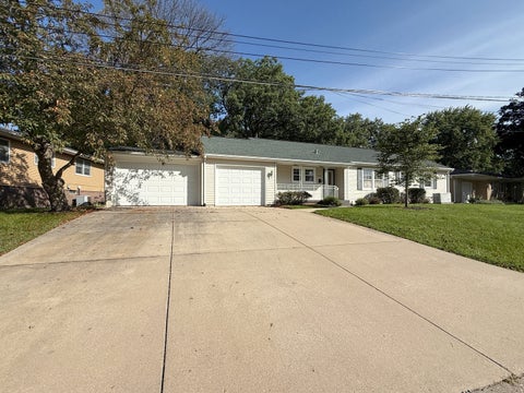 Tiny photo for 709 36th Avenue, East Moline, IL 61244 (MLS # 12744368)