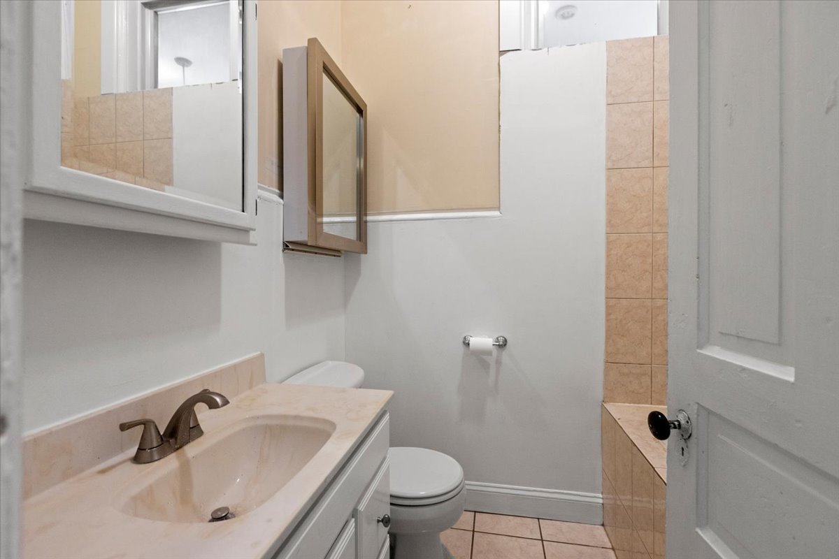 229 S Racine Avenue 2