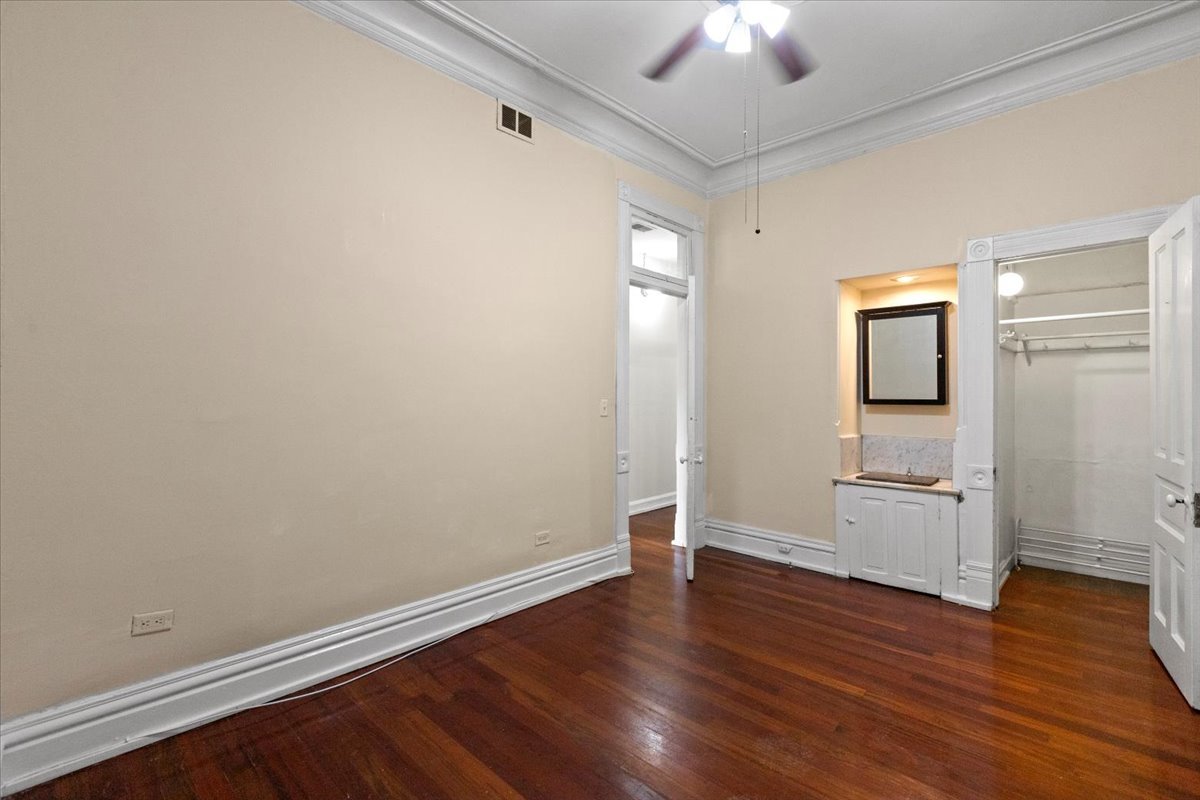 229 S Racine Avenue 2