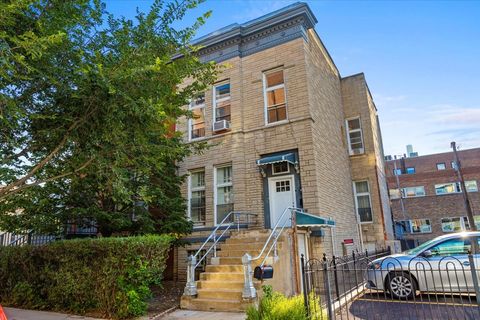 229 S Racine Avenue 2 Chicago IL 60607