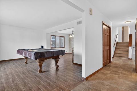 Tiny photo for 420 Windsor Drive, Oswego, IL 60543 (MLS # 12650952)