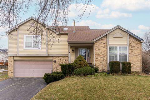 Tiny photo for 4015 Peartree Drive, Lake In The Hills, IL 60156 (MLS # 12525995)
