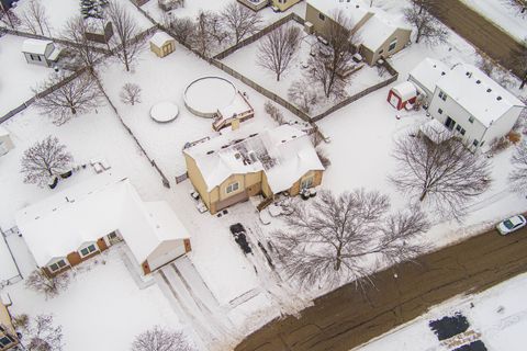 Tiny photo for 4015 Peartree Drive, Lake In The Hills, IL 60156 (MLS # 12525995)