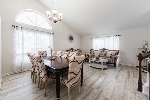 Tiny photo for 4015 Peartree Drive, Lake In The Hills, IL 60156 (MLS # 12525995)