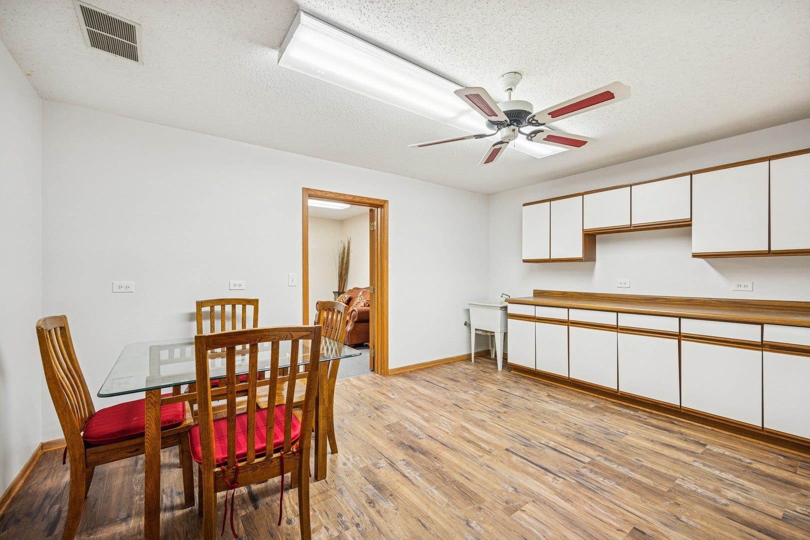2050 Larkin Avenue 200-201