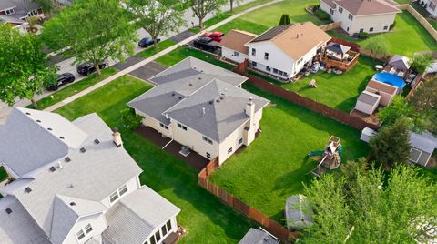 Tiny photo for 148 Beaver Creek Drive, Bolingbrook, IL 60490 (MLS # 12618325)