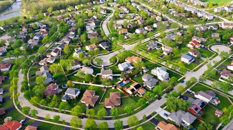 Tiny photo for 148 Beaver Creek Drive, Bolingbrook, IL 60490 (MLS # 12618325)