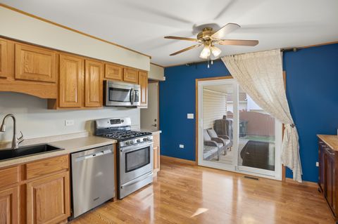 Tiny photo for 148 Beaver Creek Drive, Bolingbrook, IL 60490 (MLS # 12618325)