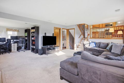 Tiny photo for 148 Beaver Creek Drive, Bolingbrook, IL 60490 (MLS # 12618325)