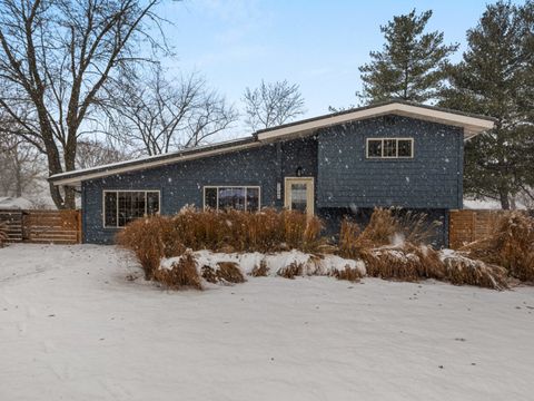 Photo of 706 Madison Street, Monticello, IL 61856 (MLS # 12521291)