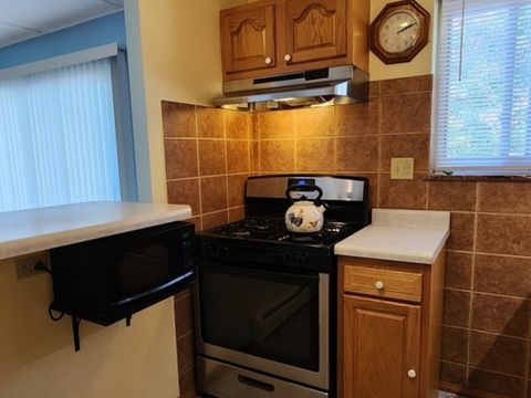 Tiny photo for 588 FAIRWAY VIEW Drive #2E, Wheeling, IL 60090 (MLS # 12491315)