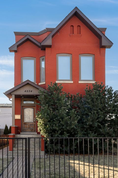 Photo of 4234 S St Lawrence Avenue, Chicago, IL 60653 (MLS # 12627511)