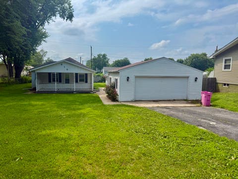 Tiny photo for 615 5th Street, Colona, IL 61241 (MLS # 12727008)