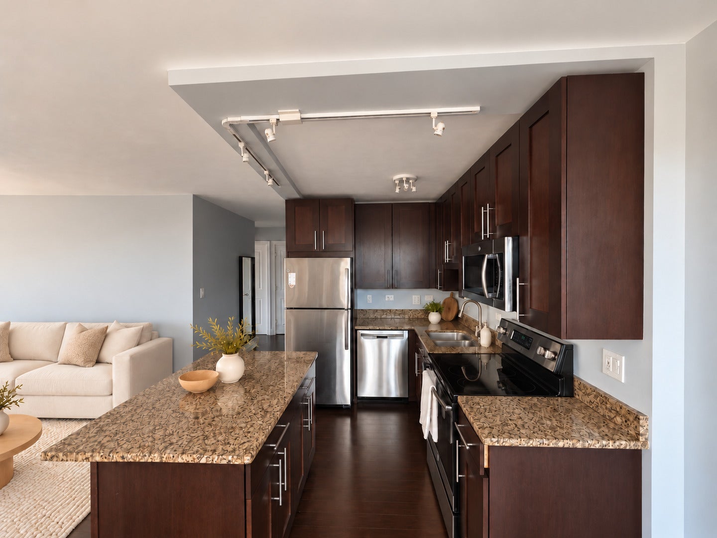 2930 N SHERIDAN Road 2201
