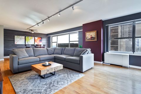 Tiny photo for 6157 N Sheridan Road #3M, Chicago, IL 60660 (MLS # 12466050)
