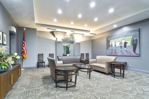 Tiny photo for 6157 N Sheridan Road #3M, Chicago, IL 60660 (MLS # 12466050)