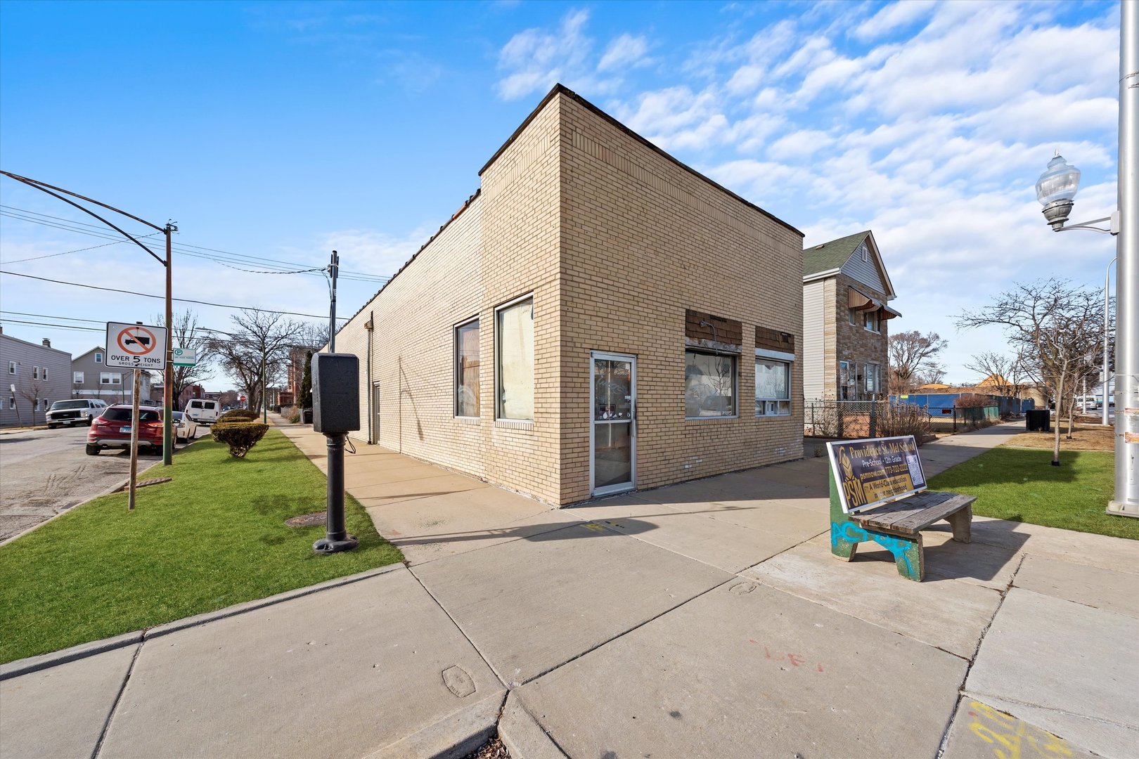 3556 S Ashland Avenue