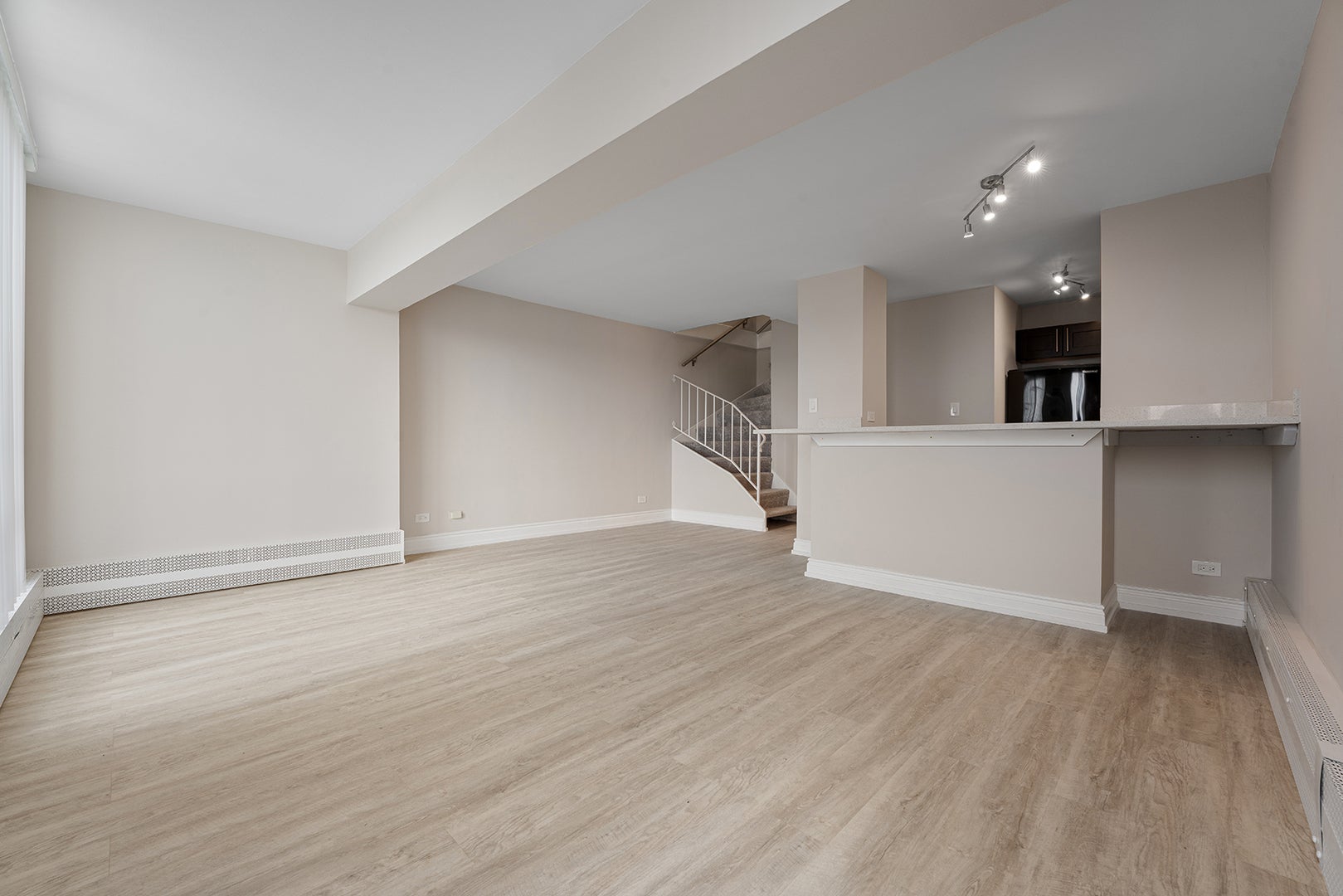 6166 N Sheridan Road 26L