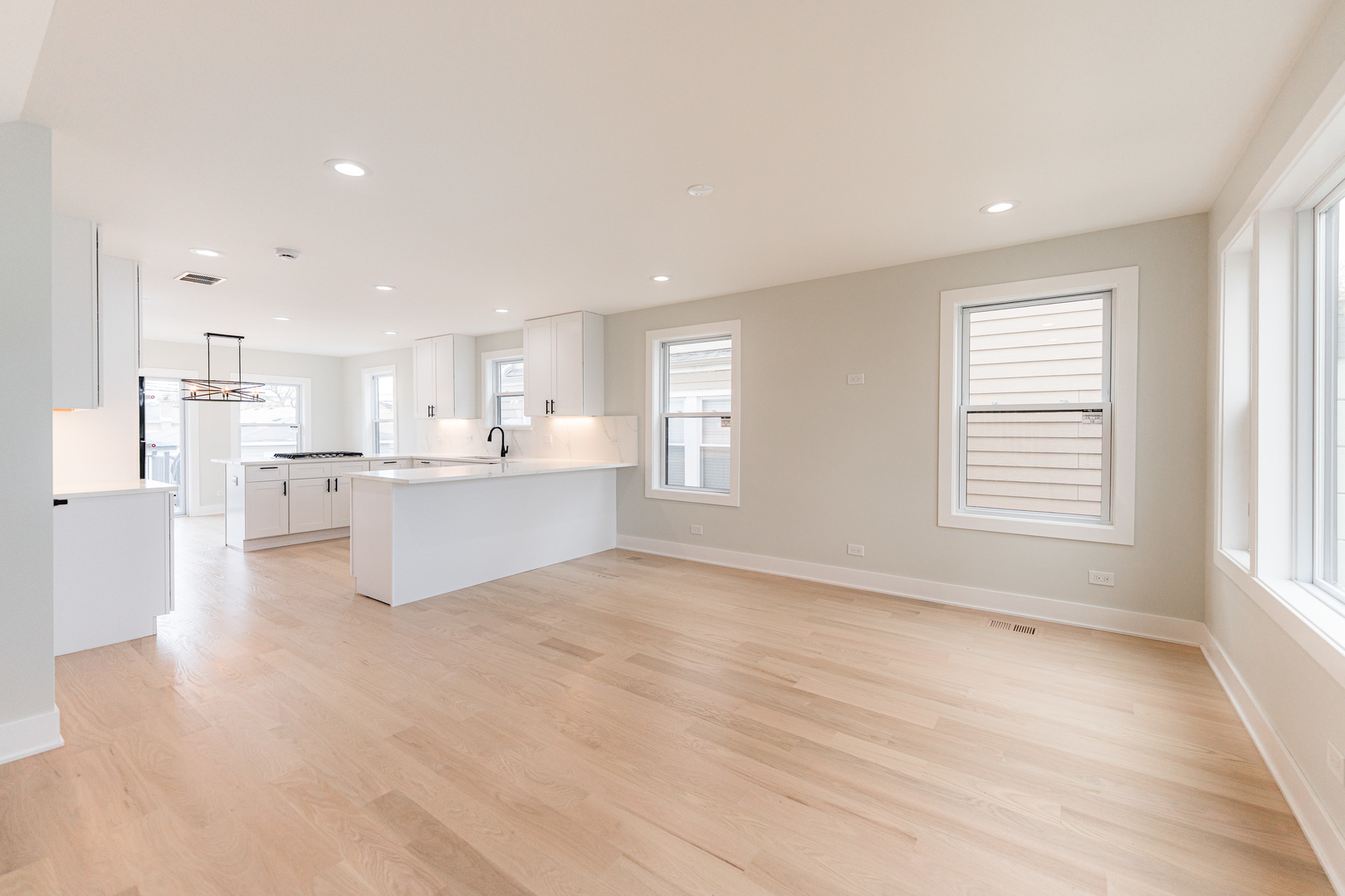 4129 N Oketo Avenue