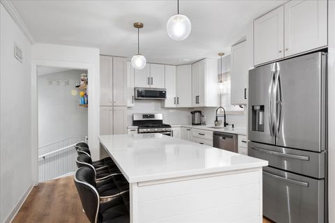 Tiny photo for 3011 W Jarvis Avenue, Chicago, IL 60645 (MLS # 12671425)