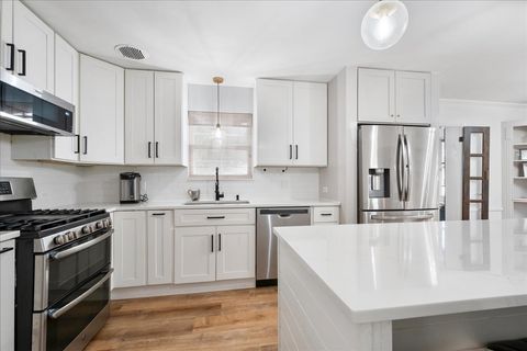 Tiny photo for 3011 W Jarvis Avenue, Chicago, IL 60645 (MLS # 12671425)