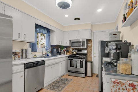 Tiny photo for 15218 Dorchester Avenue, Dolton, IL 60419 (MLS # 12754328)