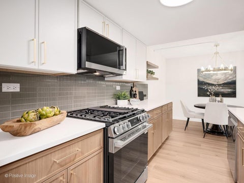Tiny photo for 8025 Woodglen Lane #306, Downers Grove, IL 60516 (MLS # 12701202)