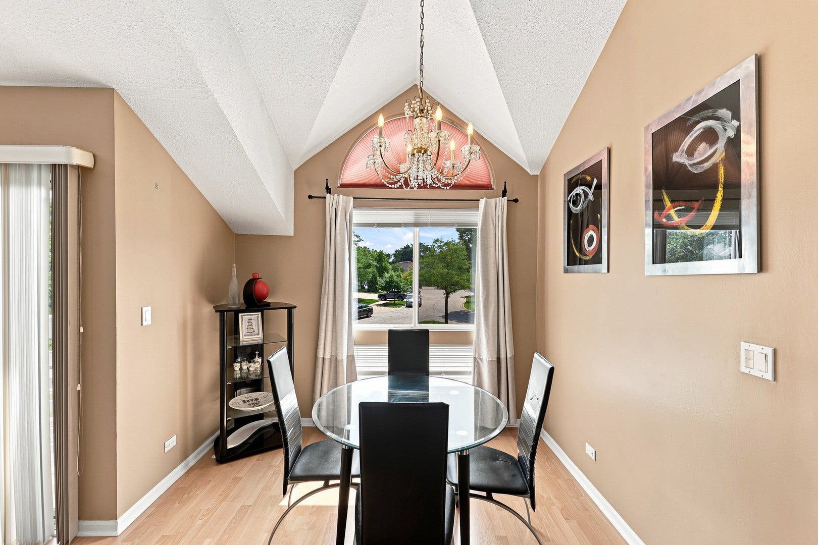 1064 Courtland Drive
