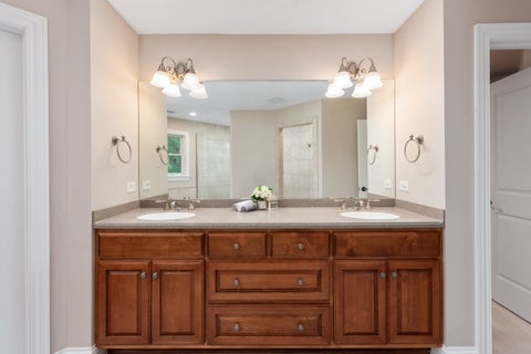 Tiny photo for 5536 Middaugh Avenue, Downers Grove, IL 60516 (MLS # 12659471)