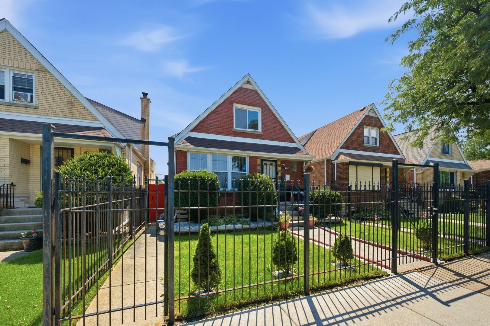 3049 W 71st Street