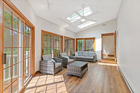 Tiny photo for 390 Grandview Avenue, Glen Ellyn, IL 60137 (MLS # 12762366)
