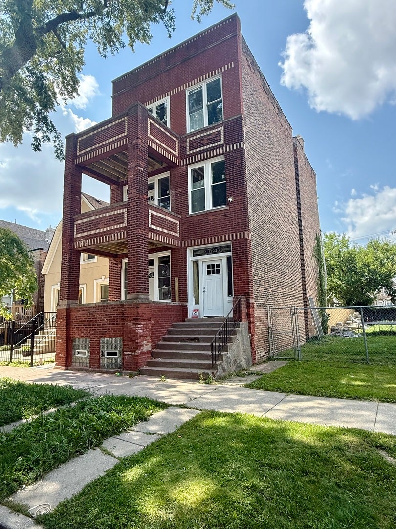 1222 S Karlov Avenue